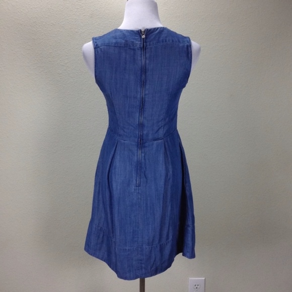 Gap Chambray Sleeveless V-Neck A-Line Denim Dress - Picture 11 of 15